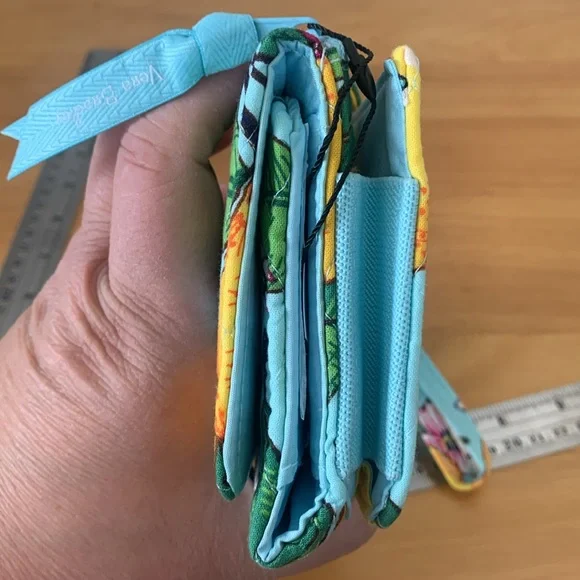 Vera Bradley RFID Protect Smartphone Wristlet Teal Yellow "Lemon Grove"  NEW - Picture 9 of 11
